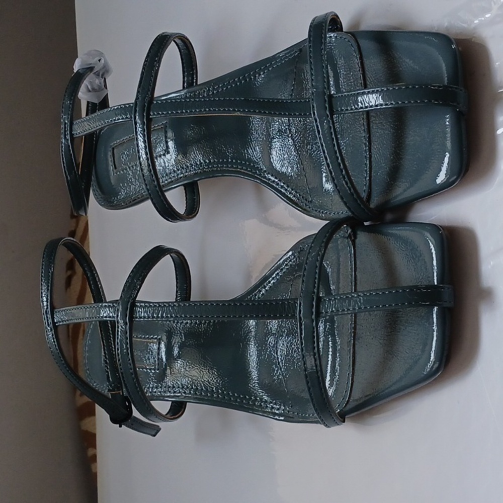 Topshop Kitten heel size 8.5 Blue/Green Sandal